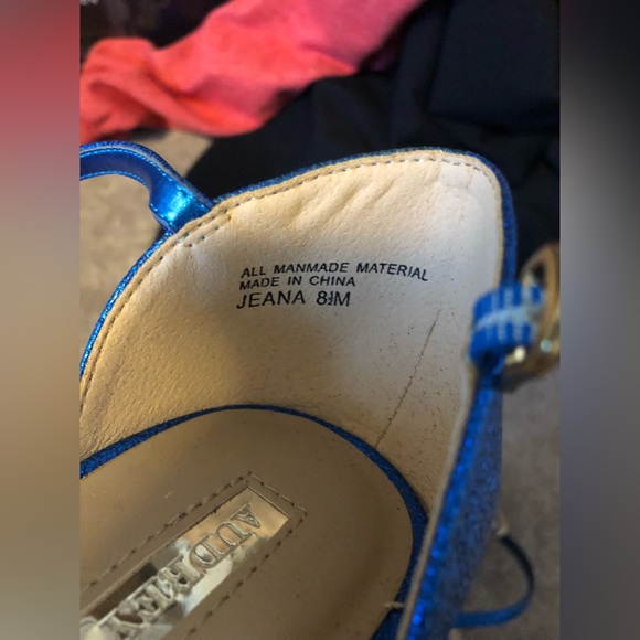 Blue high heels - Picture 3 of 3